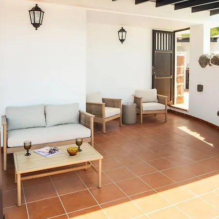 Canaryislandshost I Nexo * Famara