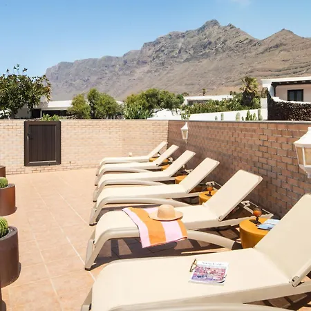 Canaryislandshost I Nexo Famara